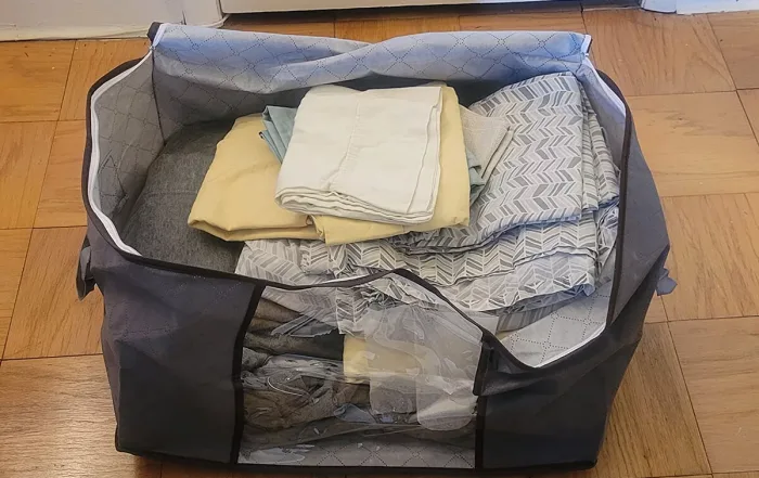pack clothes